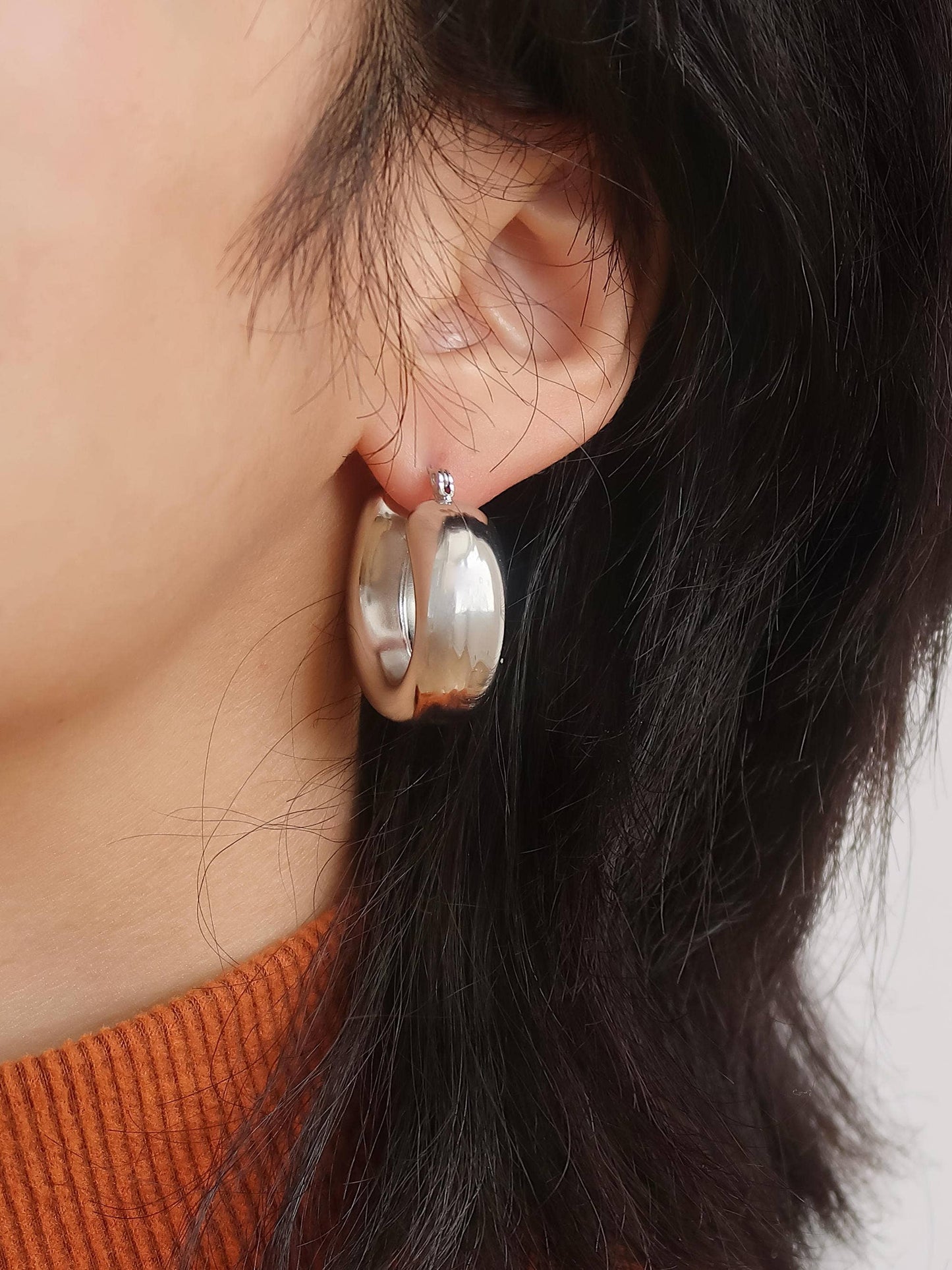 Hunter 18K Silver Non-Tarnish Classic U Hoop Earring