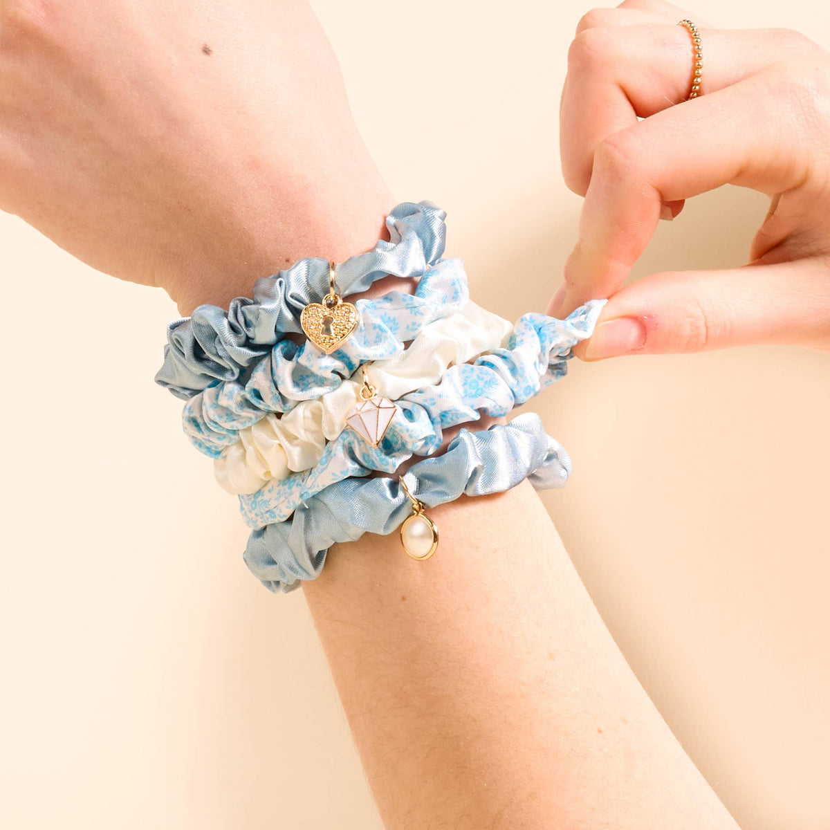 Scrunchie Charm Set