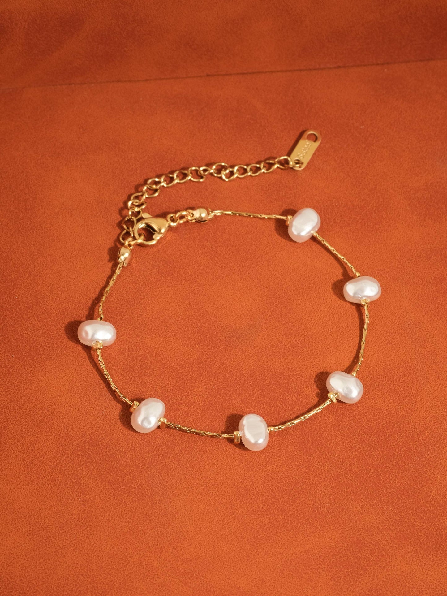 Ida 18K Non-Tarnish Petite Pearl: Yellow Gold / Bracelet