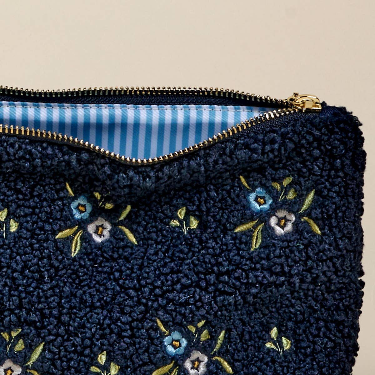 Teddy Pouch–Dainty Floral Navy