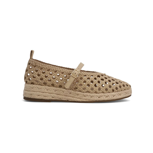 Ela Sandal