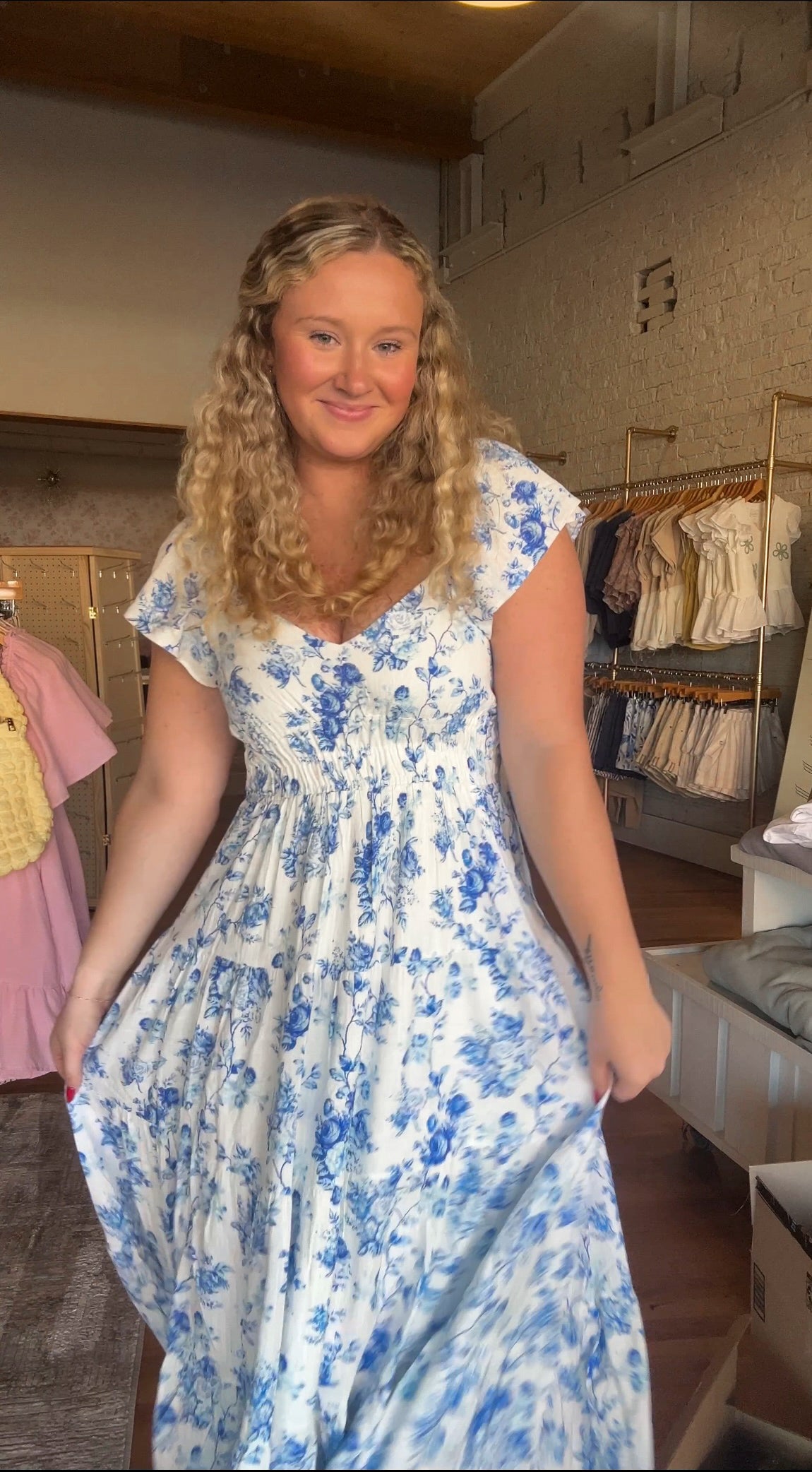 Floral Elegance Sweetheart Dress