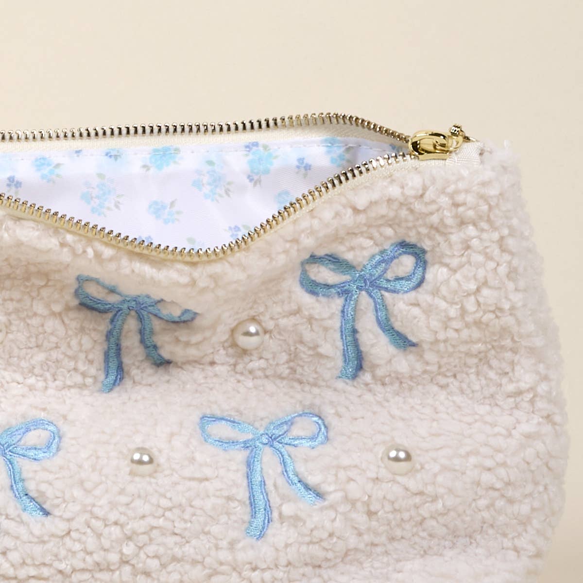 Teddy Pouch–Bows Blue