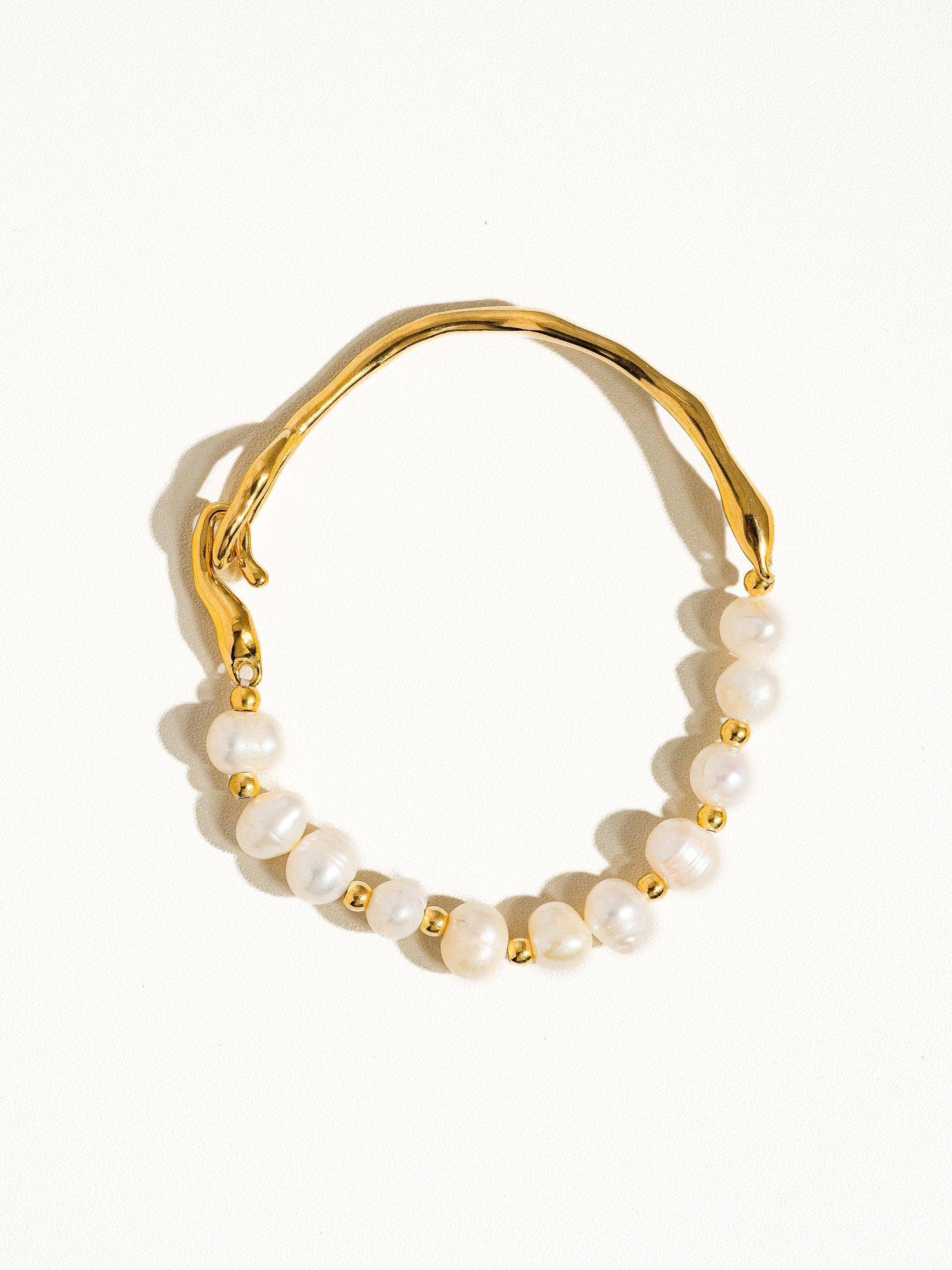 Olivia Non-Tarnish Natural Pearl Gold Bracelet