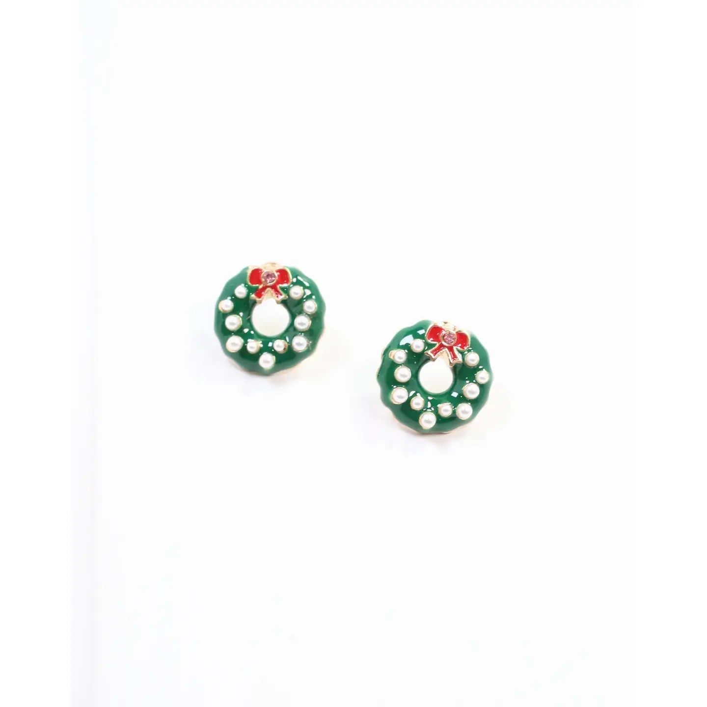 Rockin the Wreath Stud Pearl
