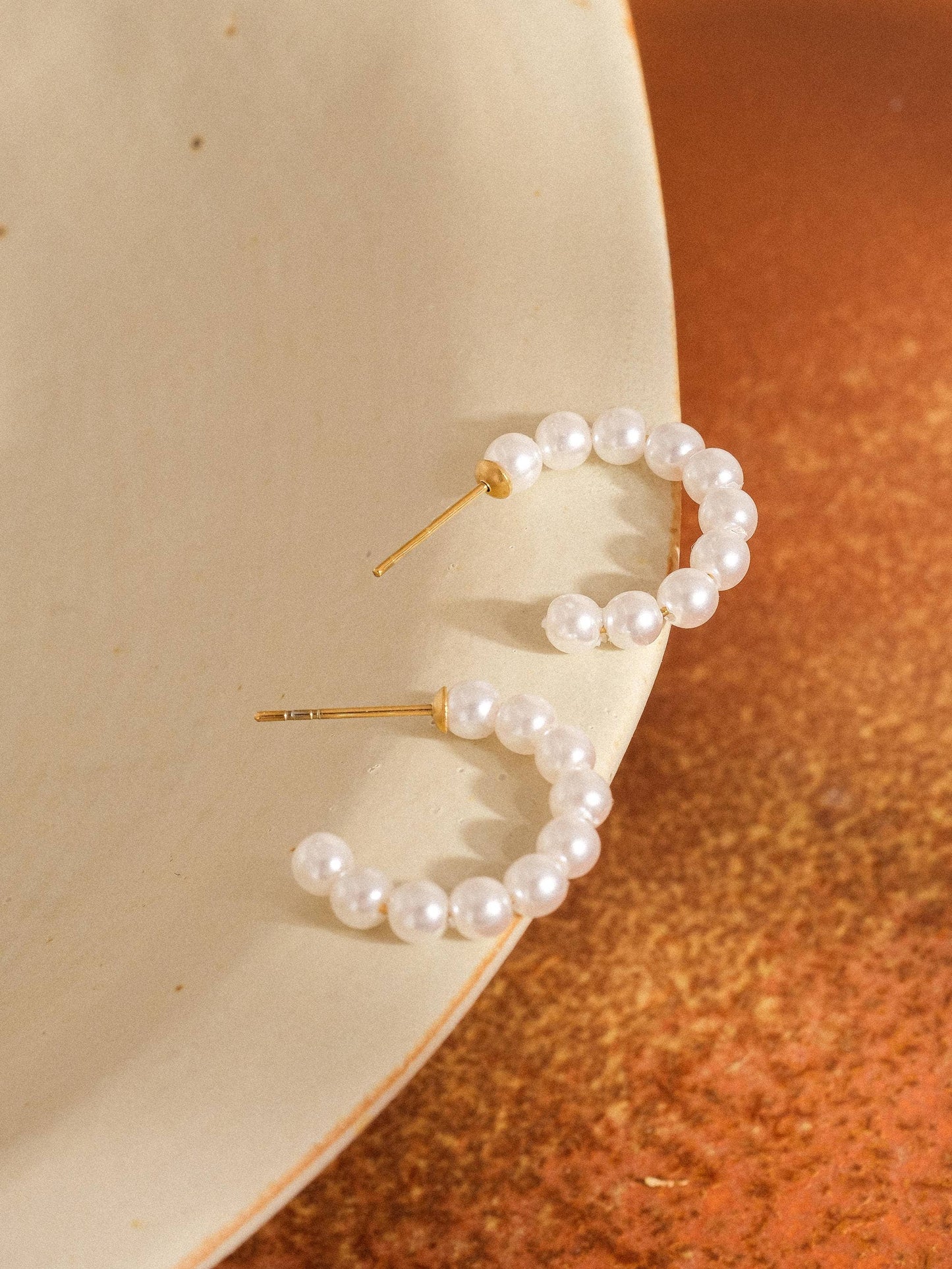 Chapin 18K Gold Non-Tarnish Pearl Hoop Earring