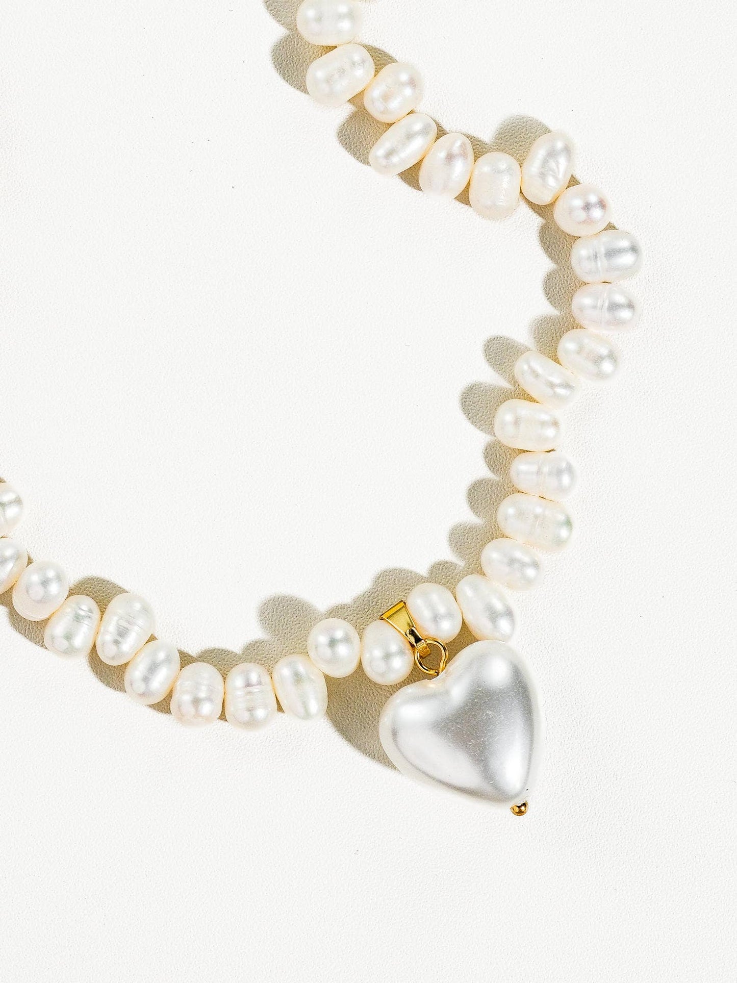 Agape 18K Gold Natural Pearl Heart Choker