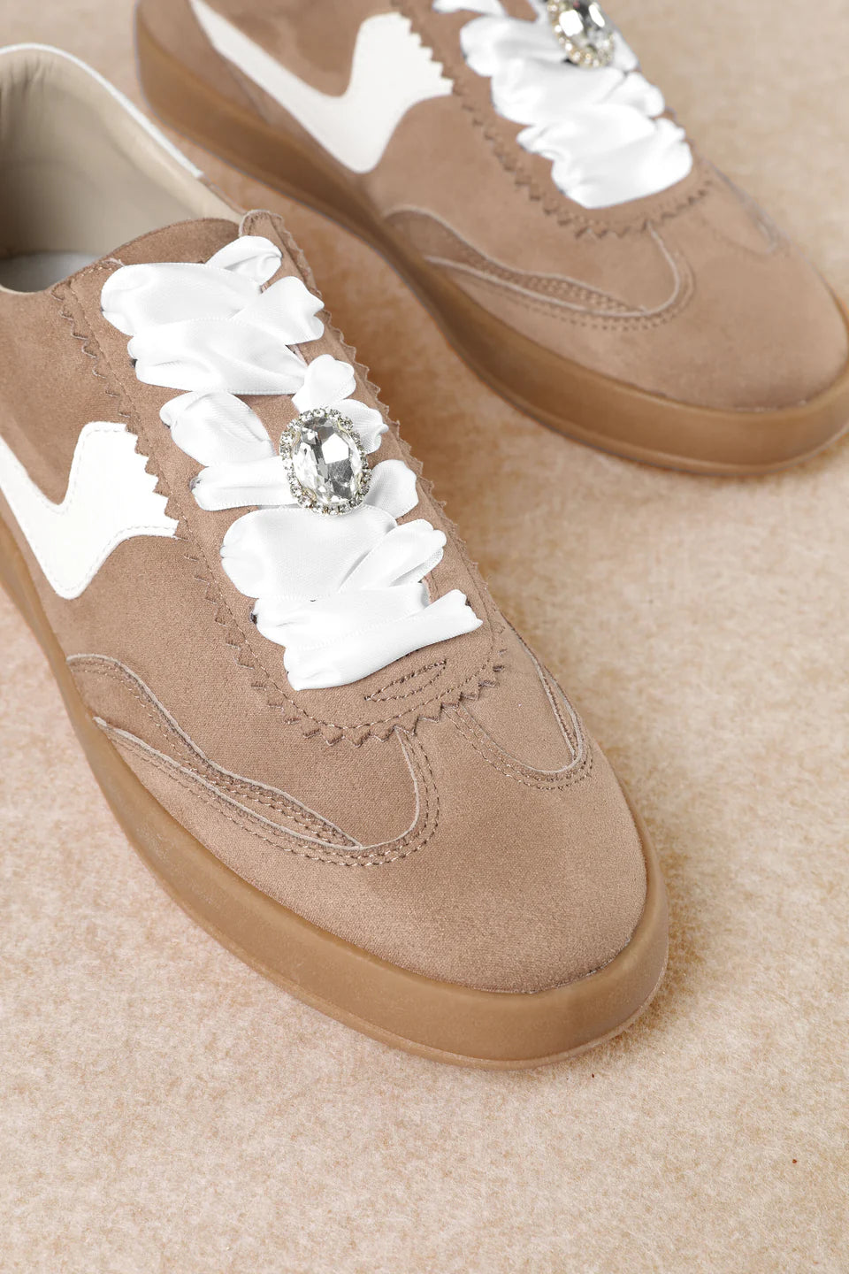 Destiny Platform Sneaker