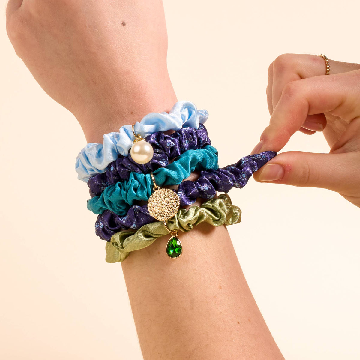 Scrunchie Charm Set