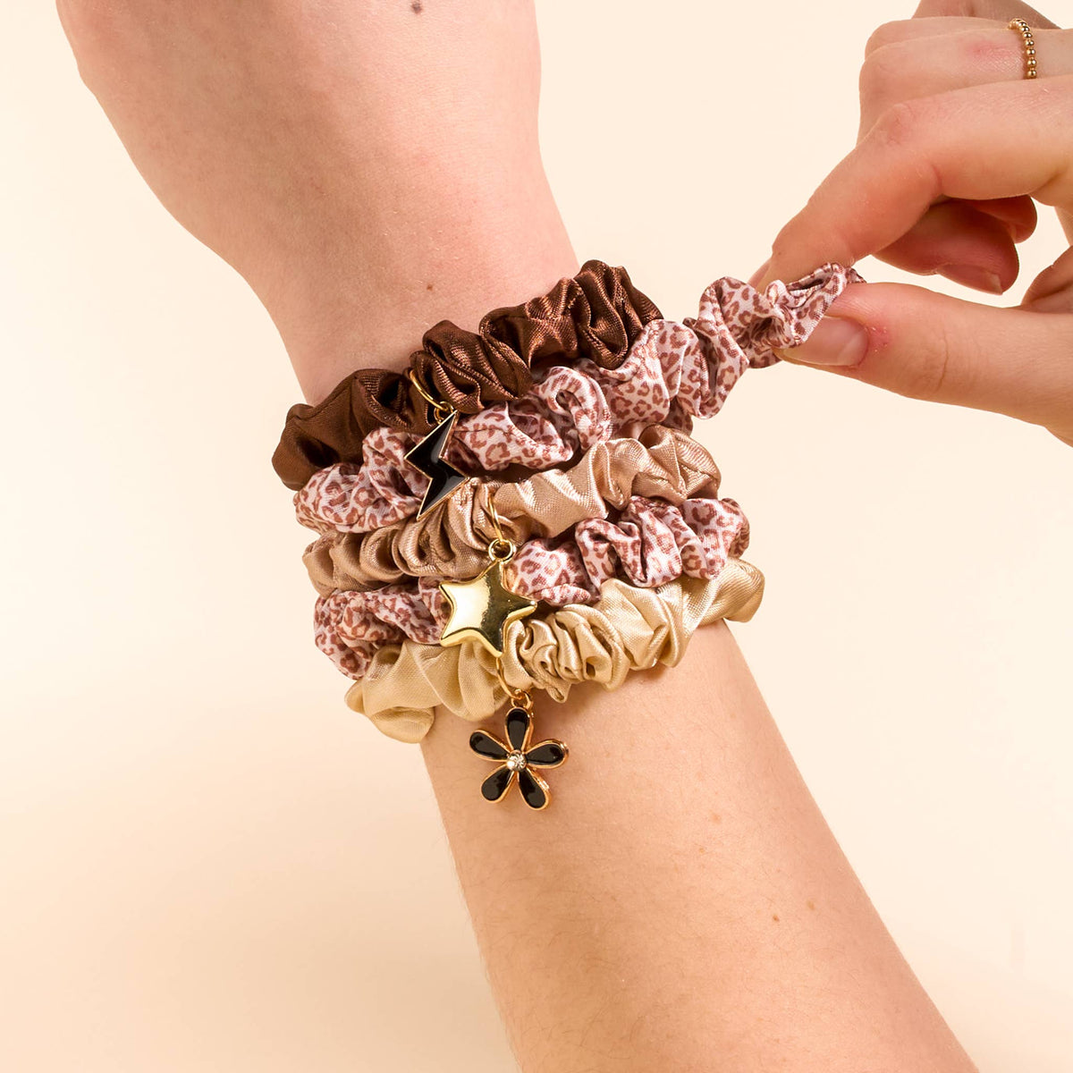 Scrunchie Charm Set
