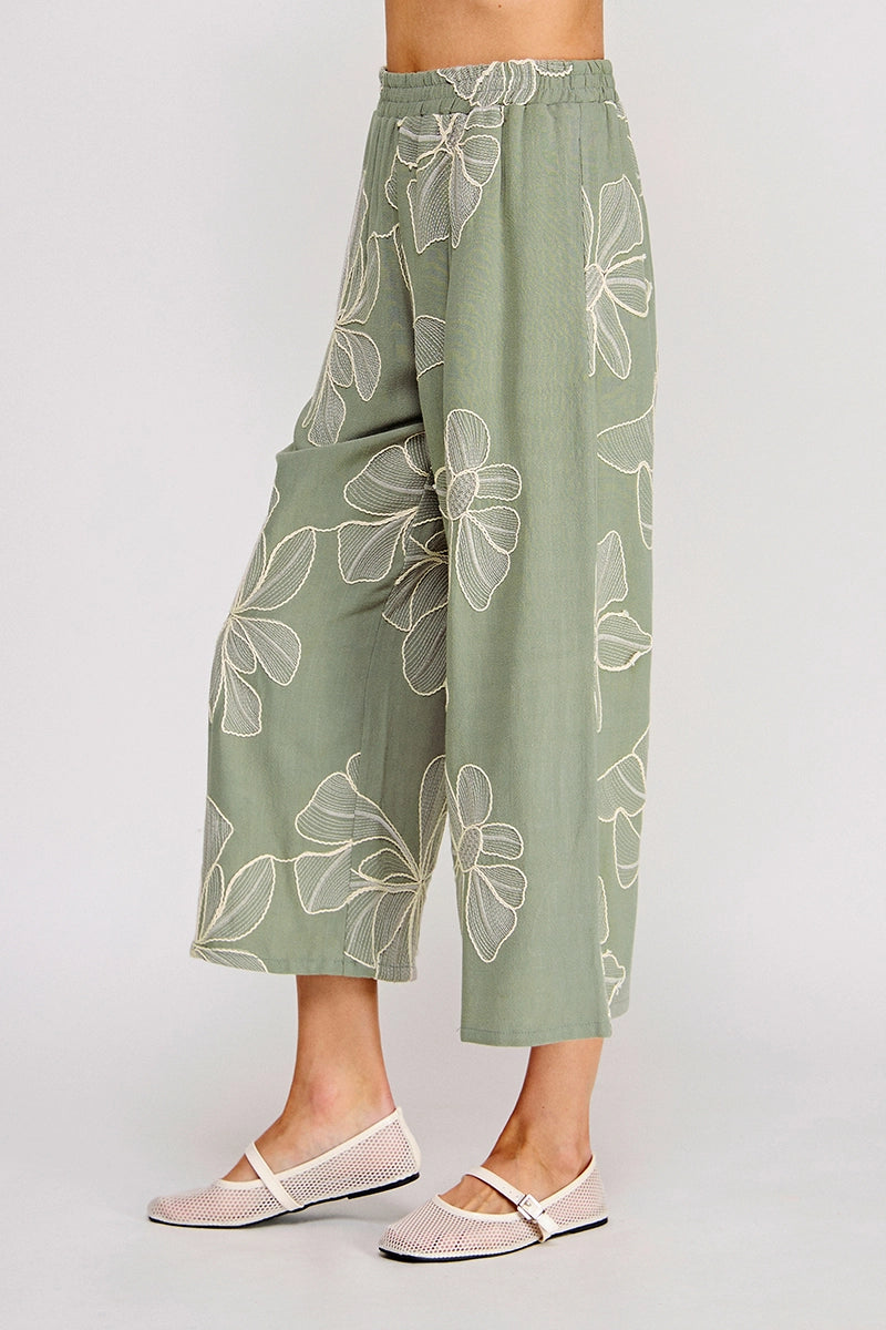 Flora Embroidered Pant