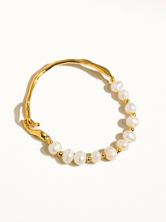 Olivia Non-Tarnish Natural Pearl Gold Bracelet