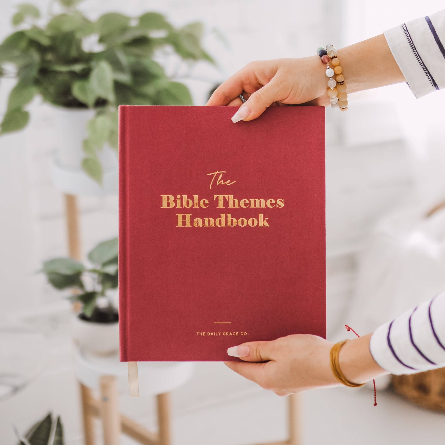 The Bible Themes Handbook | Coffee Table Book