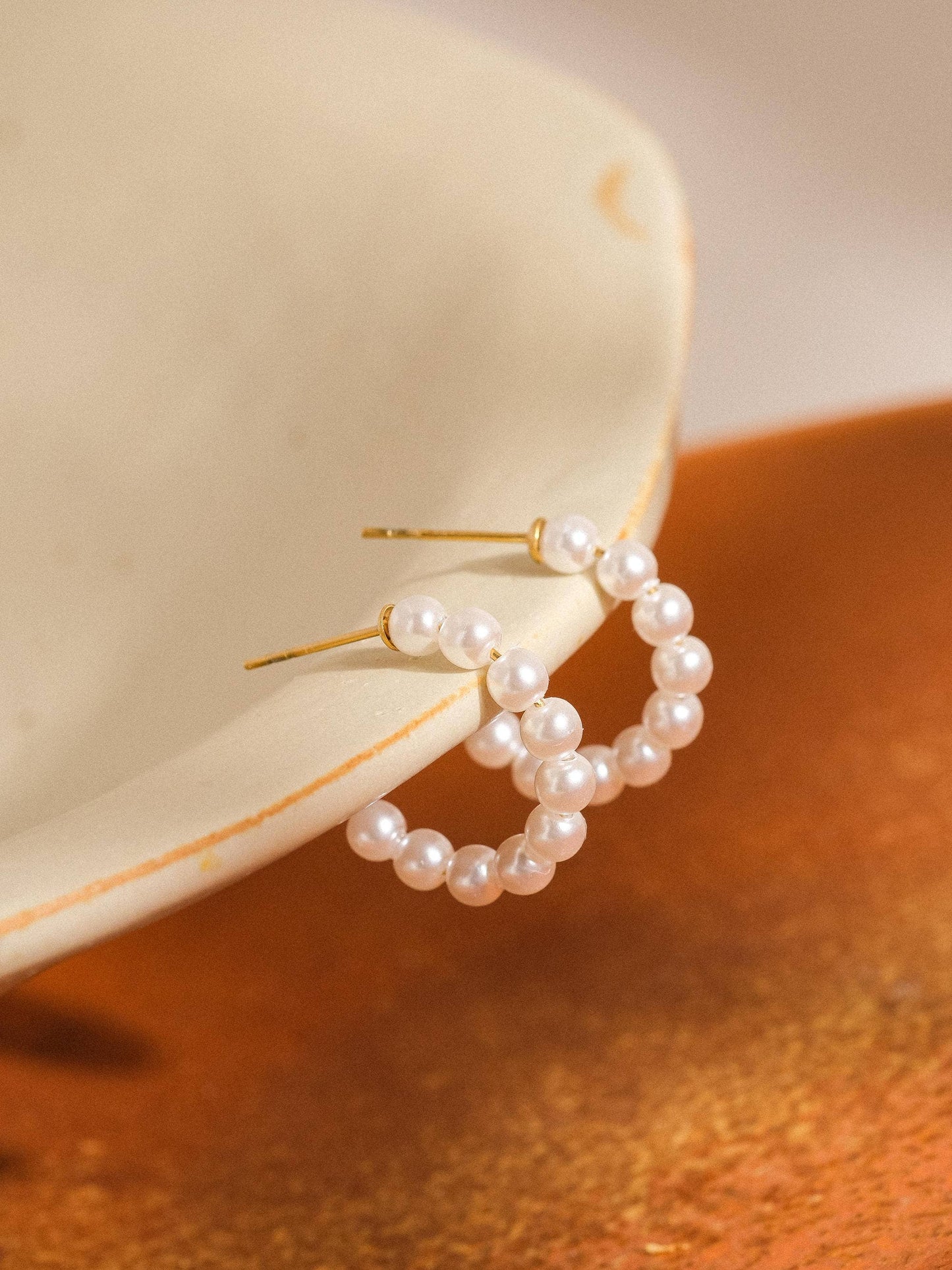 Chapin 18K Gold Non-Tarnish Pearl Hoop Earring