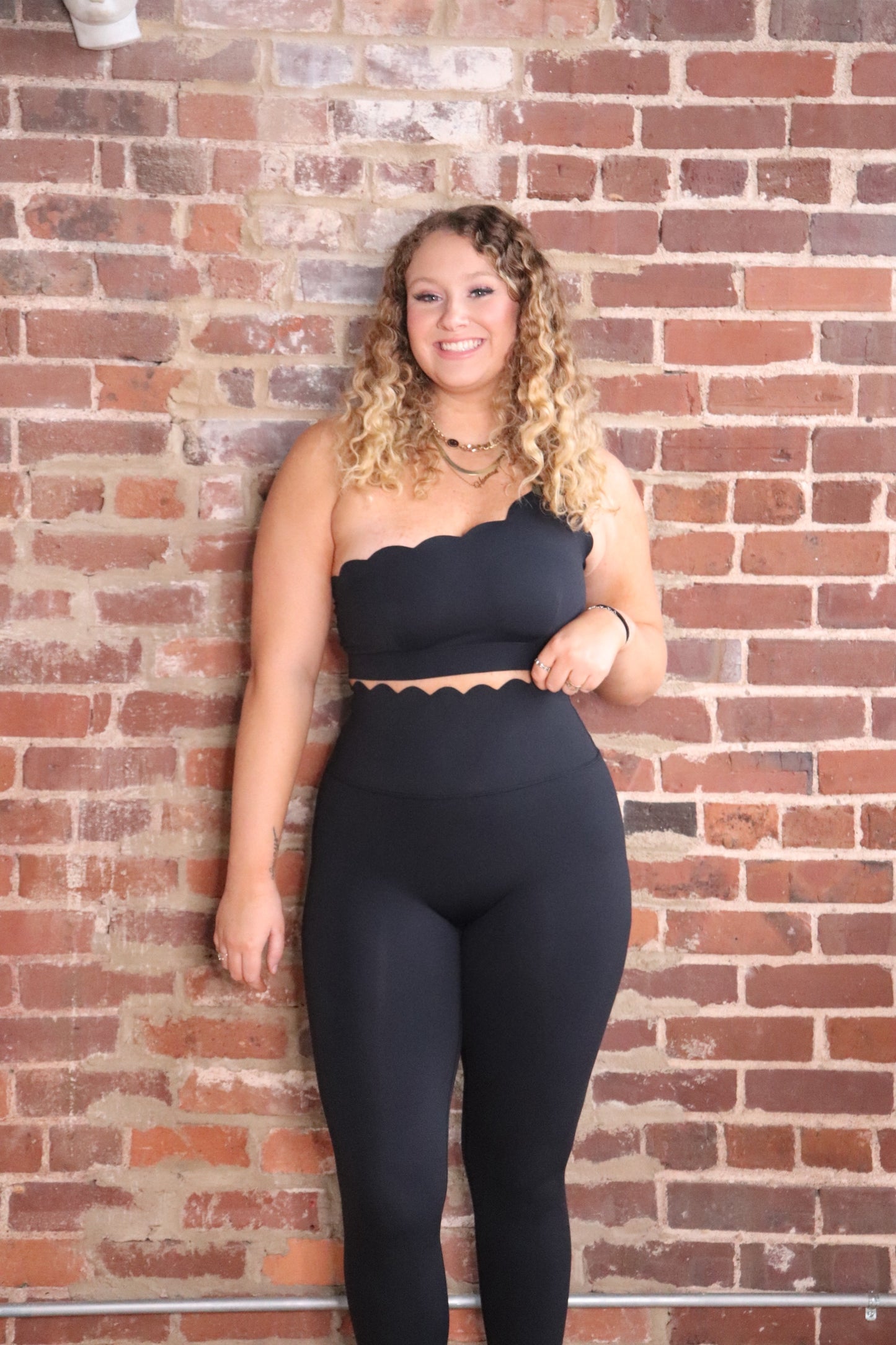 Nessa Scallop High Waist Seamless Leggings