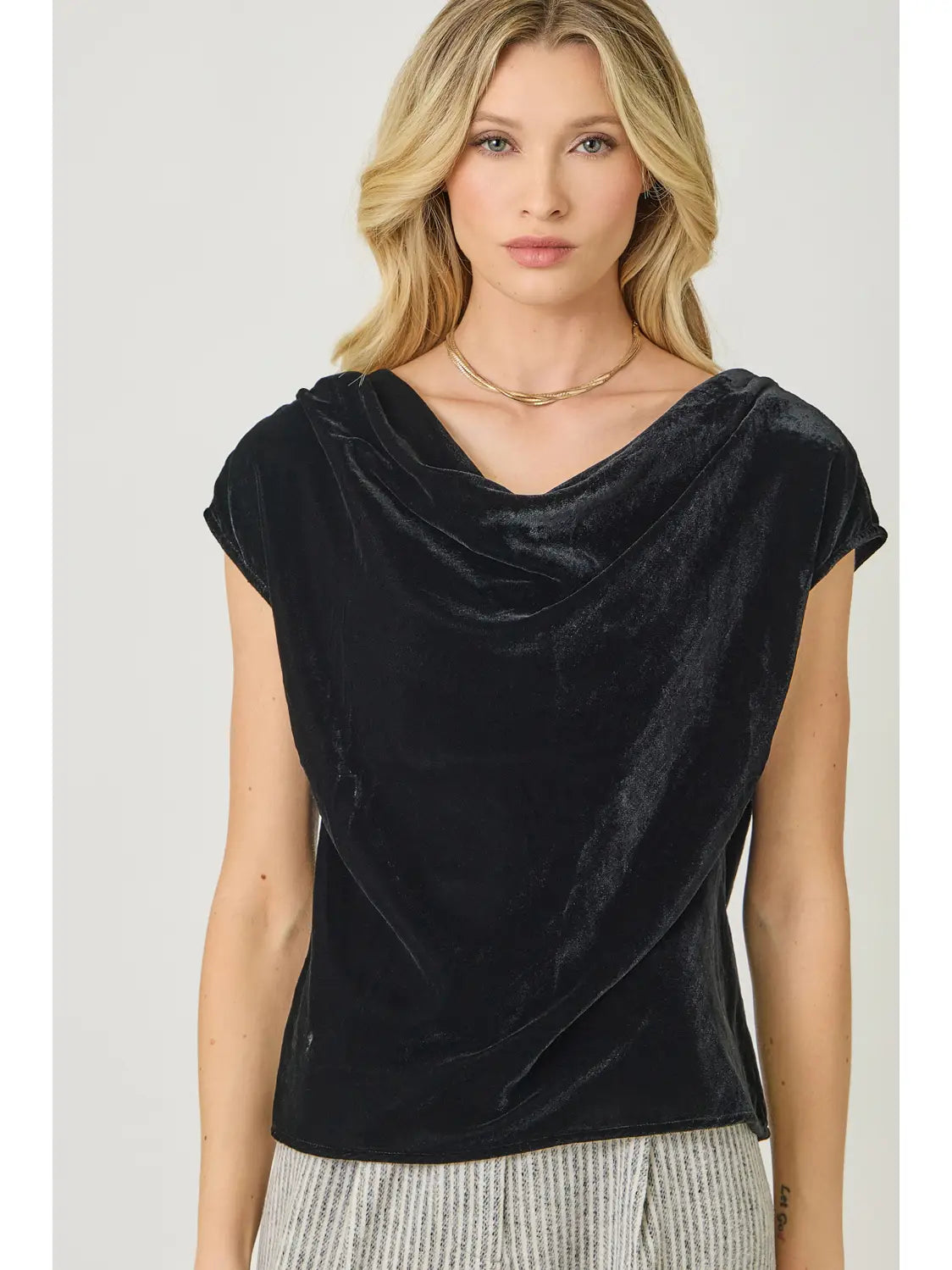Romance Velvet Top
