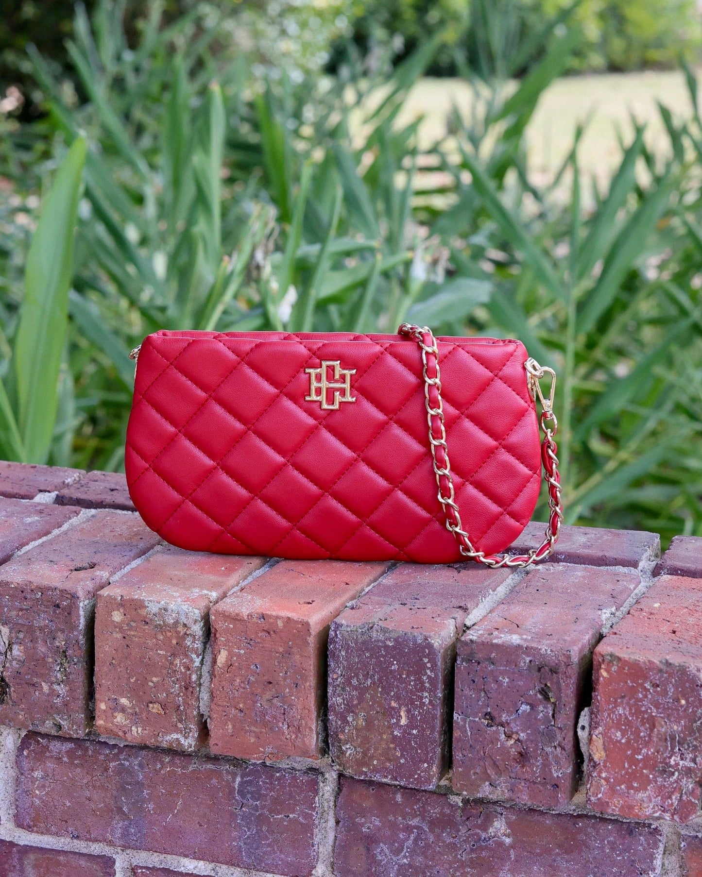 Livi Crossbody Red SQ
