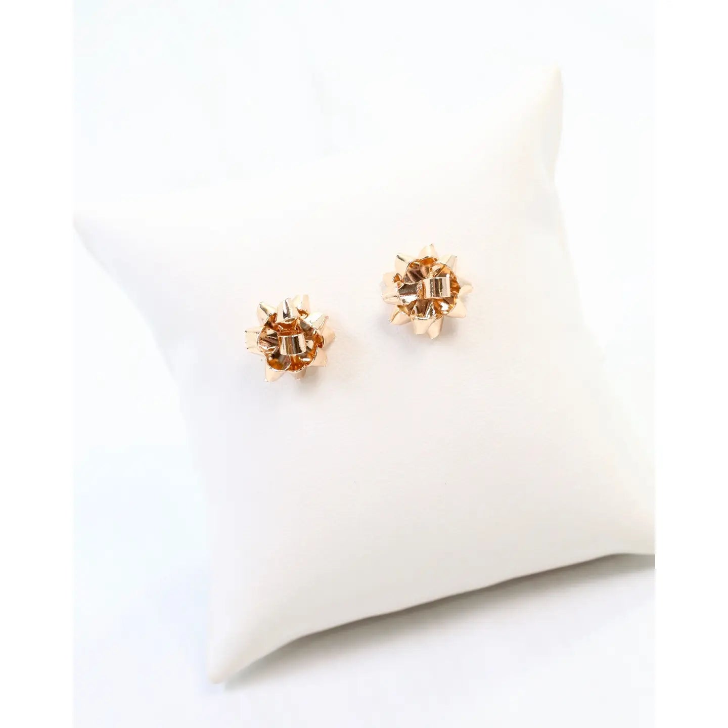 Let's Wrap Small Bow Stud Earring
