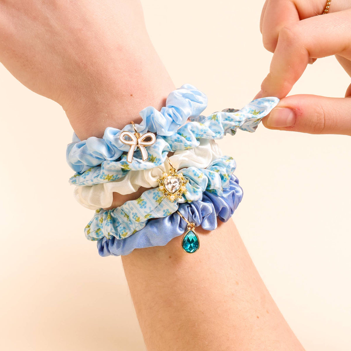 Scrunchie Charm Set