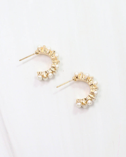 Anne Caroline Pearl Hoop Gold